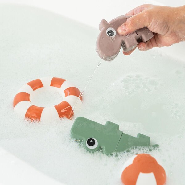 Done by Deer bath squirter toy Ozzo Powder - Done by Deer